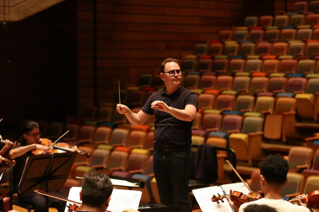 Grandes maestros internacionales inician la programación de julio