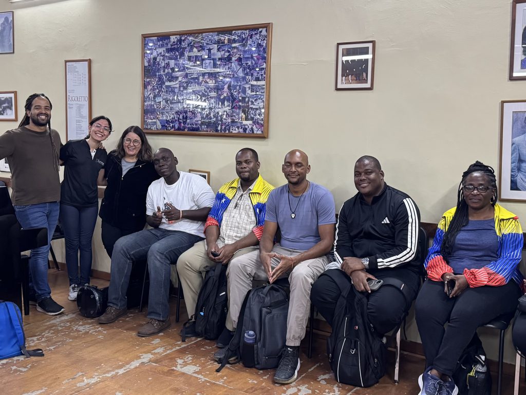 Talleres con los profesores de Santa Lucía y República Dominicana Profesores de la nación caribeña se forman en El Sistema